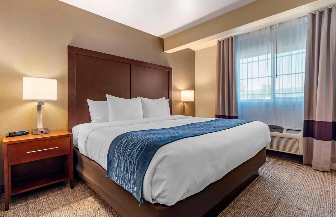 Comfort Inn & Suites Ukiah Mendocino County-1