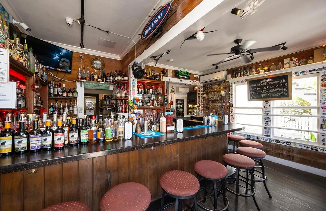 The Speakeasy Inn And Rum Bar-1
