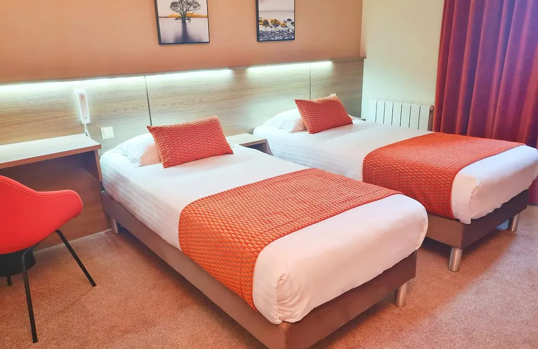 Brit Hotel Du Parc - Fougères-1