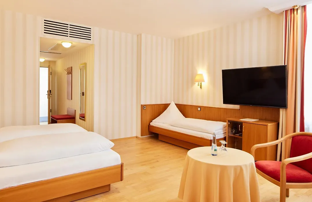 Hotel Zum Schiff-1