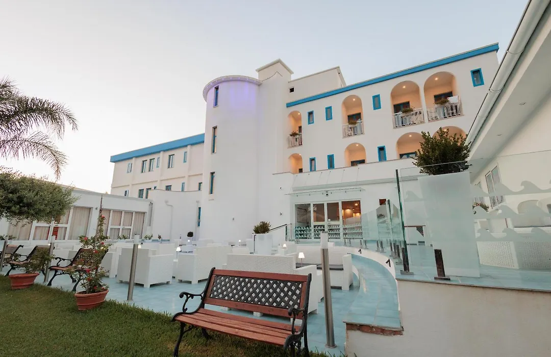 Hotel Poseidonia Mare-1