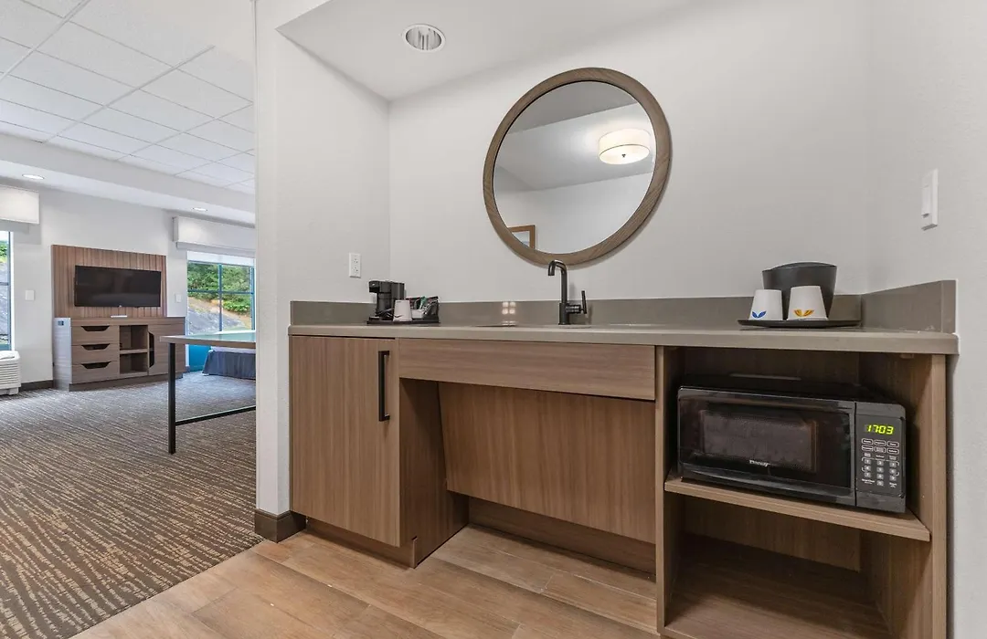 Hampton Inn & Suites Lake George-1
