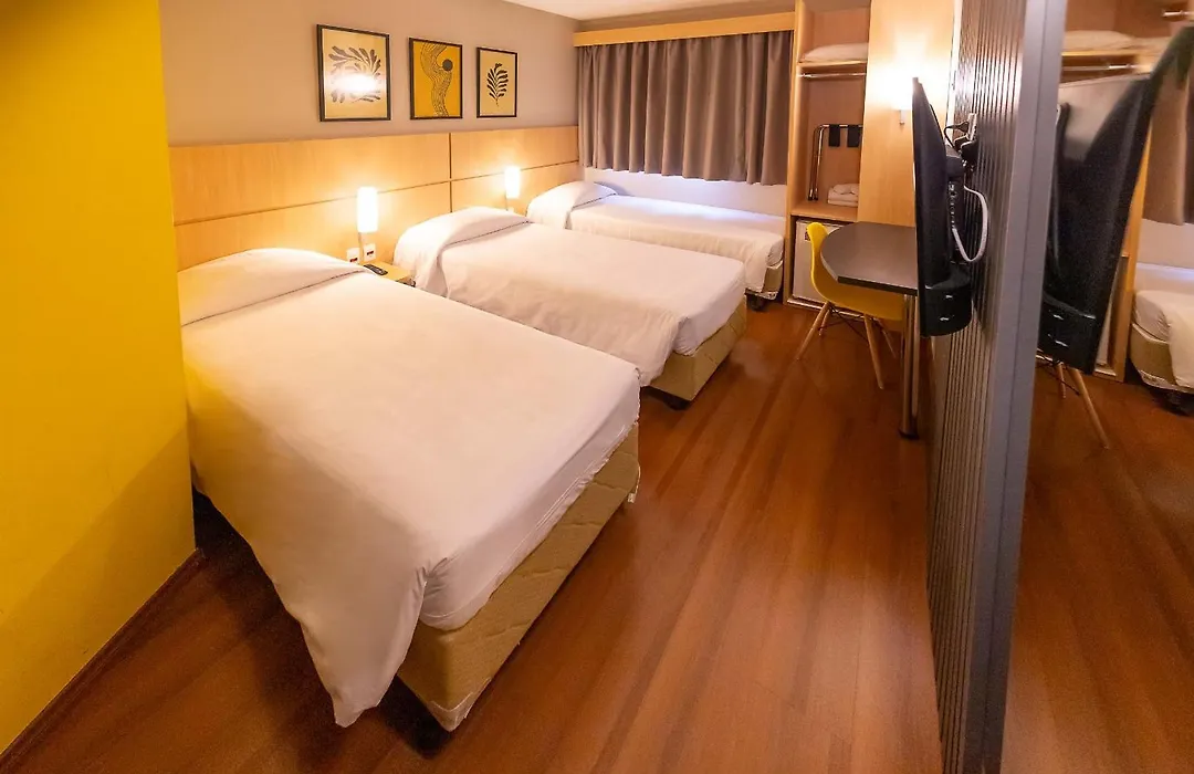 HUS HOTEL Dourados-1