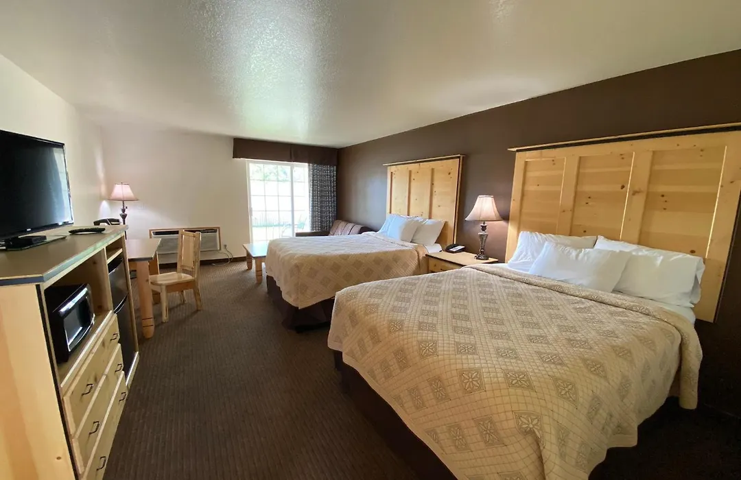 Sisters Inn & Suites-1