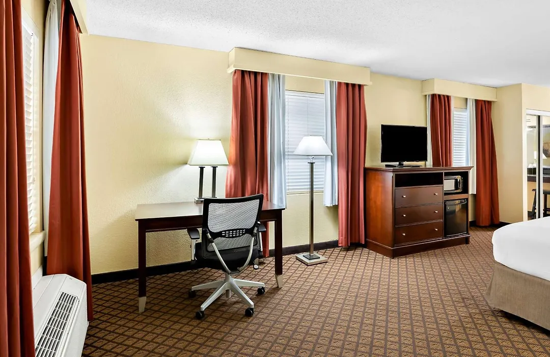 Best Western Coach House-1