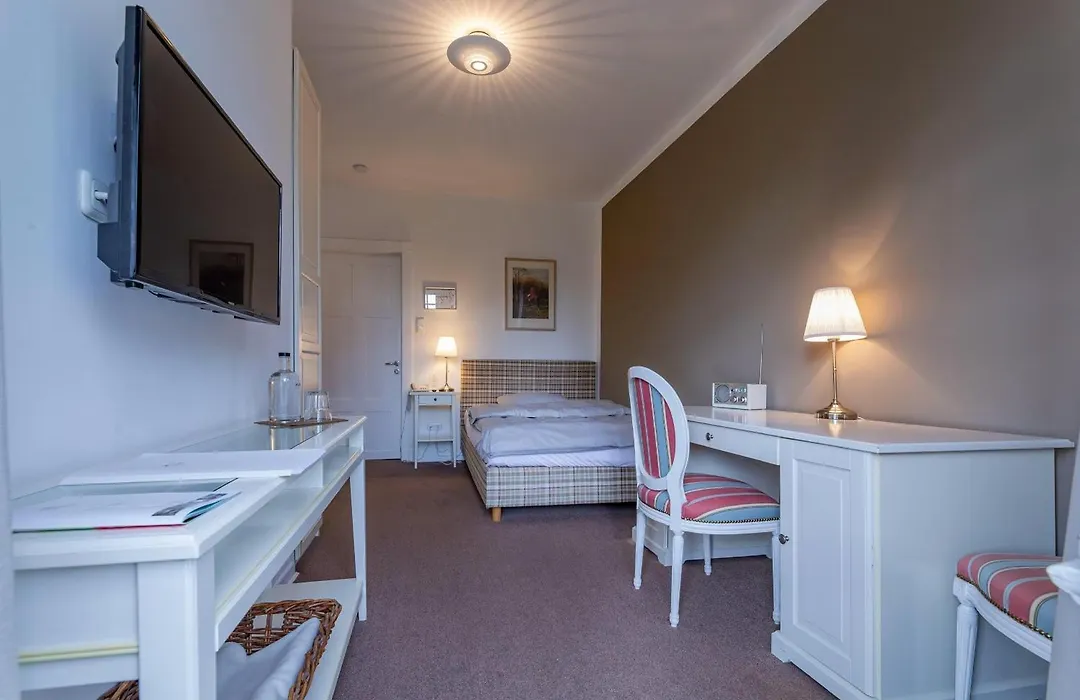 Hotel Waldhof auf Herrenland-1