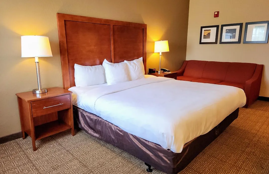 Comfort Inn Bolivar-1