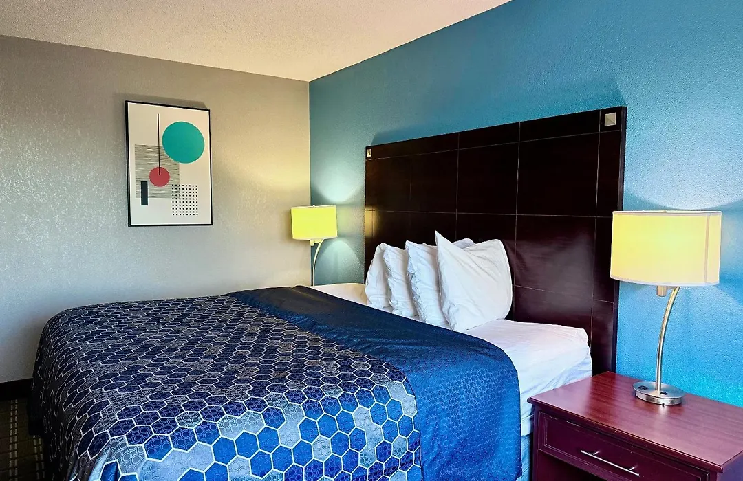 American Inn Cedar Rapids South-1