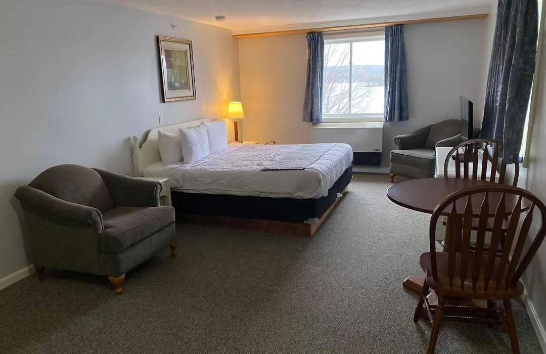 Winnisquam Lake Inn-1