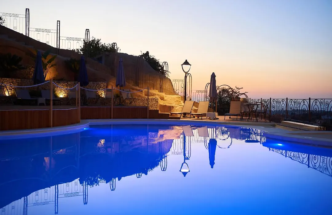Grand Hotel La Batia-1