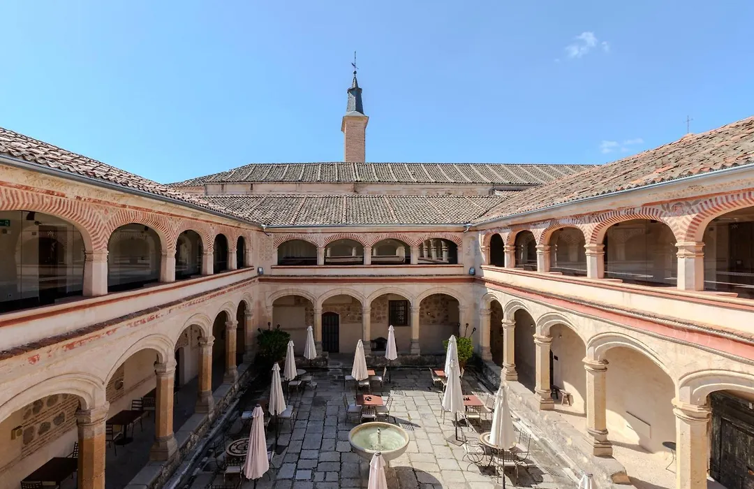 Hotel San Antonio el Real-1
