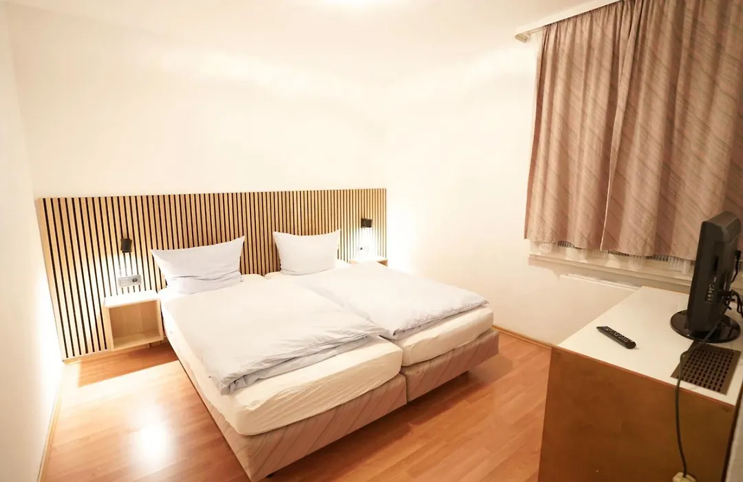 Hotel Solinger Hof-1