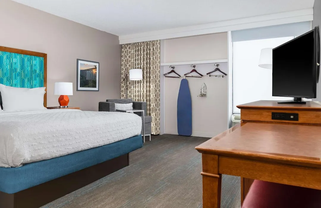 Hampton Inn Martinsburg-1
