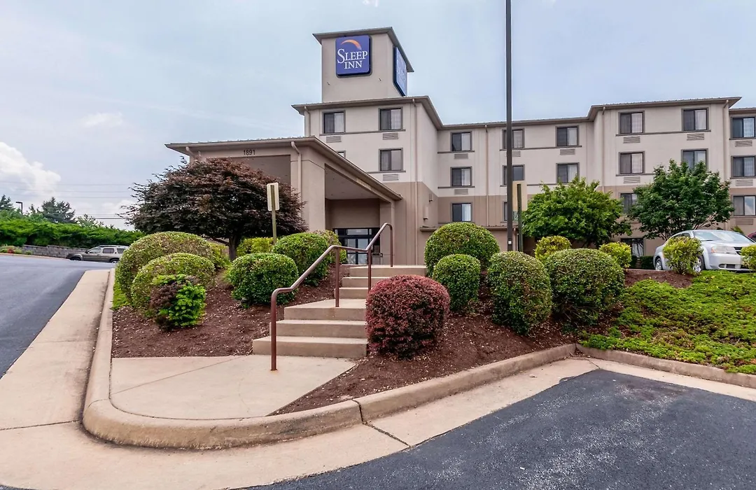 Sleep Inn & Suites Harrisonburg On University-1