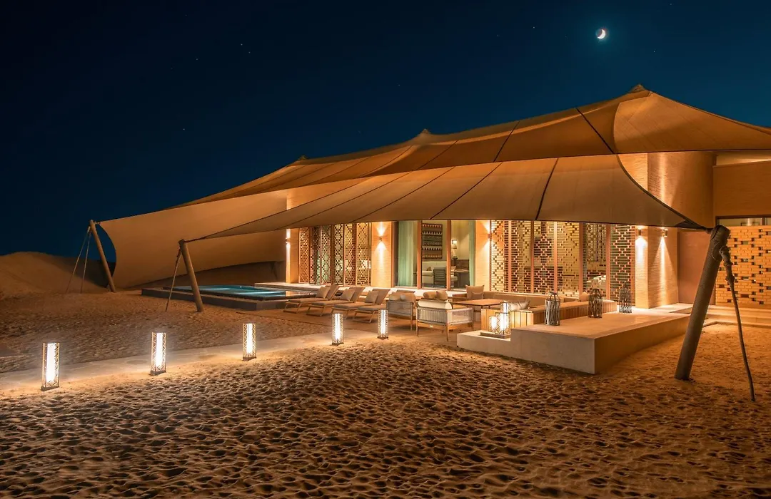 Banyan Tree Alula-1