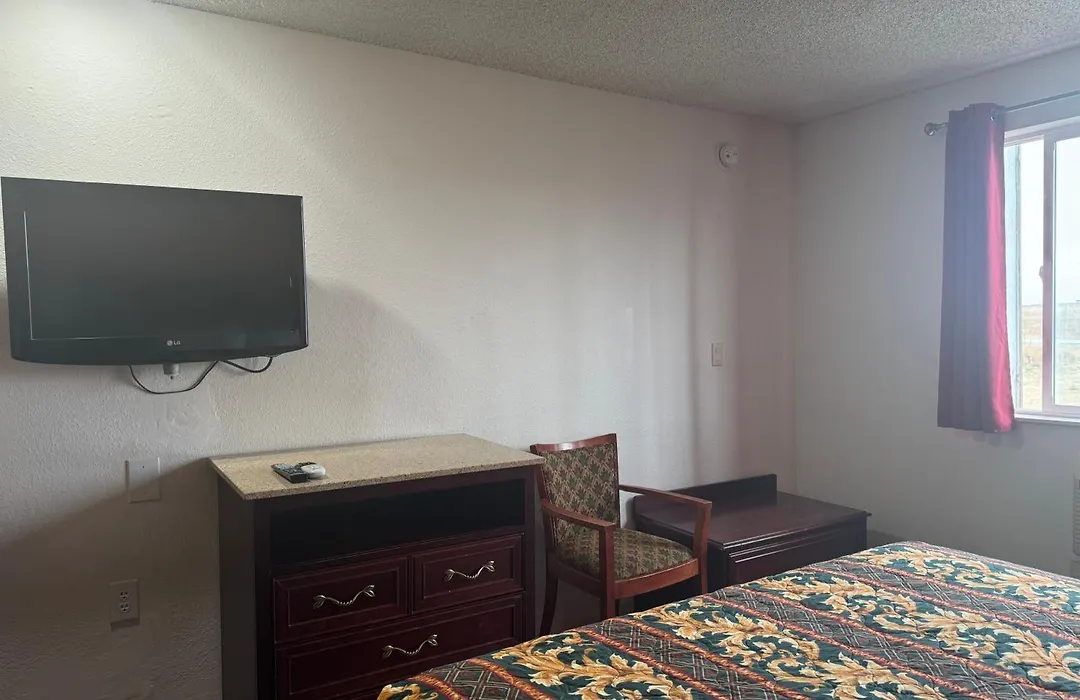 Nampa Inn & Suites-1