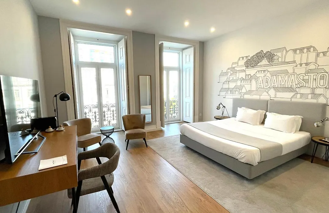 Lisbon Check-In Guesthouse-1