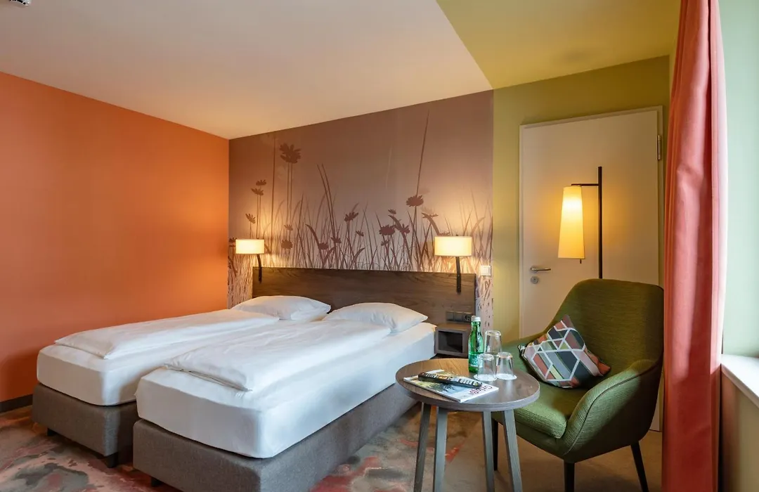Hwest Hotel-1