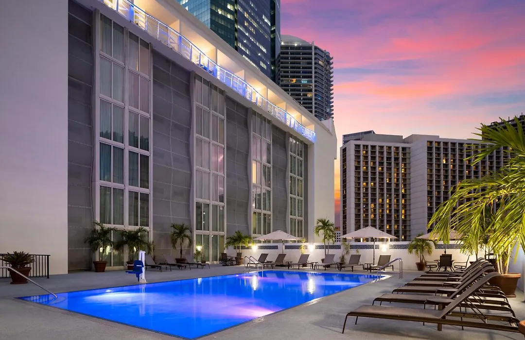 Courtyard Miami Downtown Brickell Area-1
