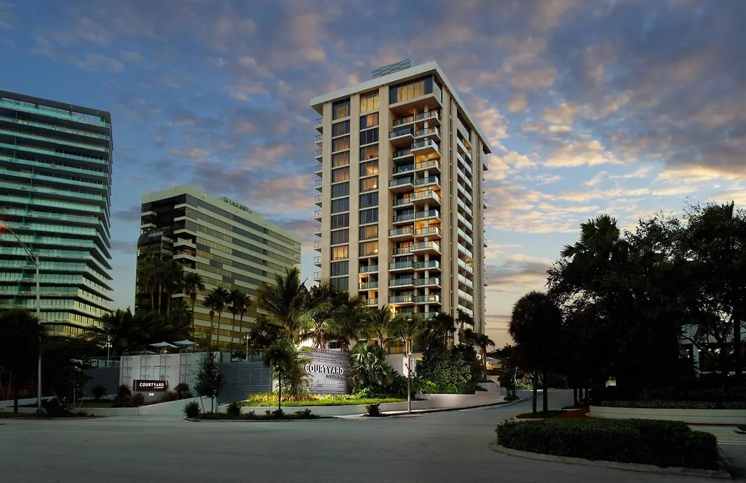 Courtyard Miami Coconut Grove-1