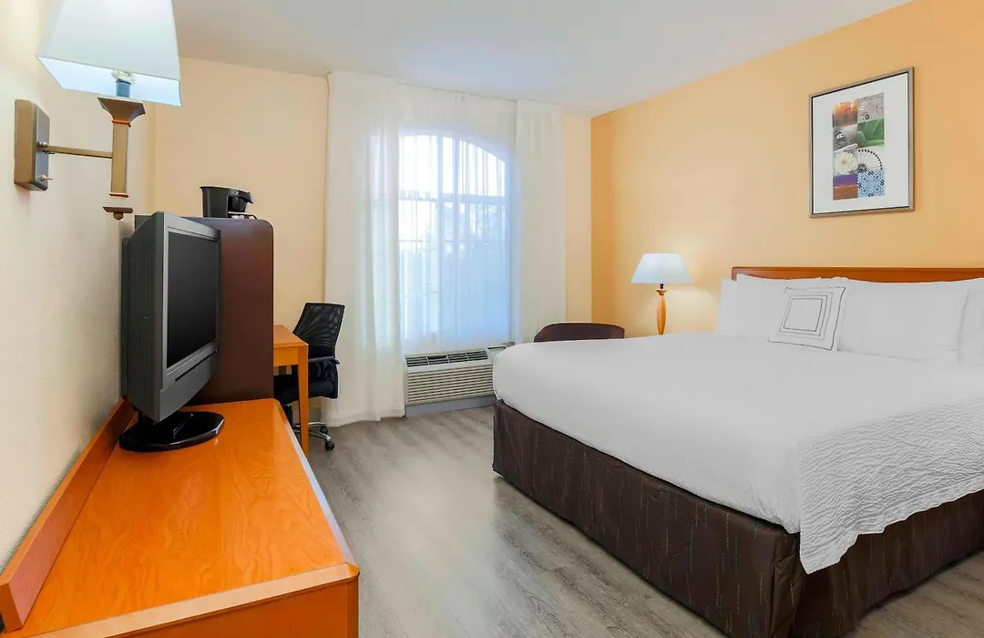 Fairfield Inn & Suites Temecula-1
