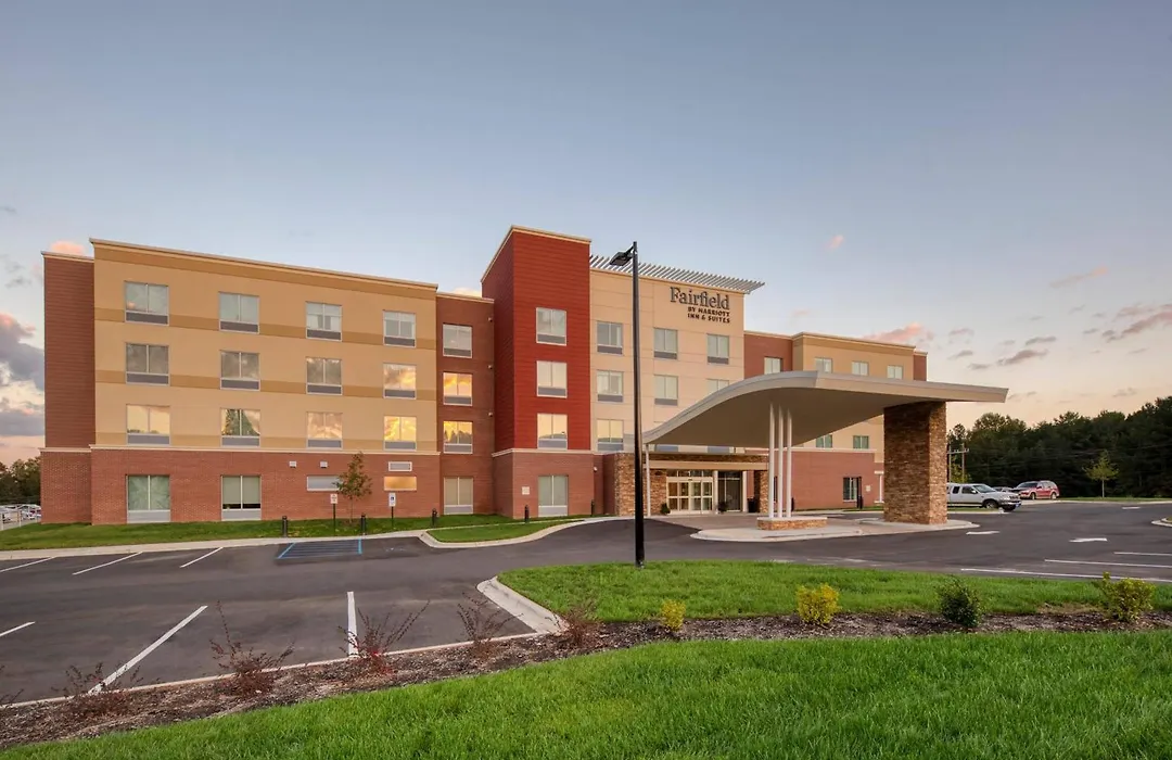 Fairfield Inn & Suites By Marriott Charlotte Belmont-1