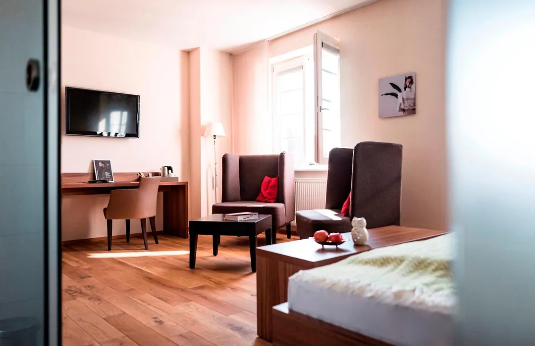 Kunsthotel Drei König am Marktplatz Stadt Lörrach-1