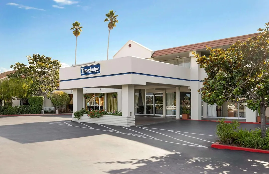 Travelodge By Wyndham Monterey Bay-1