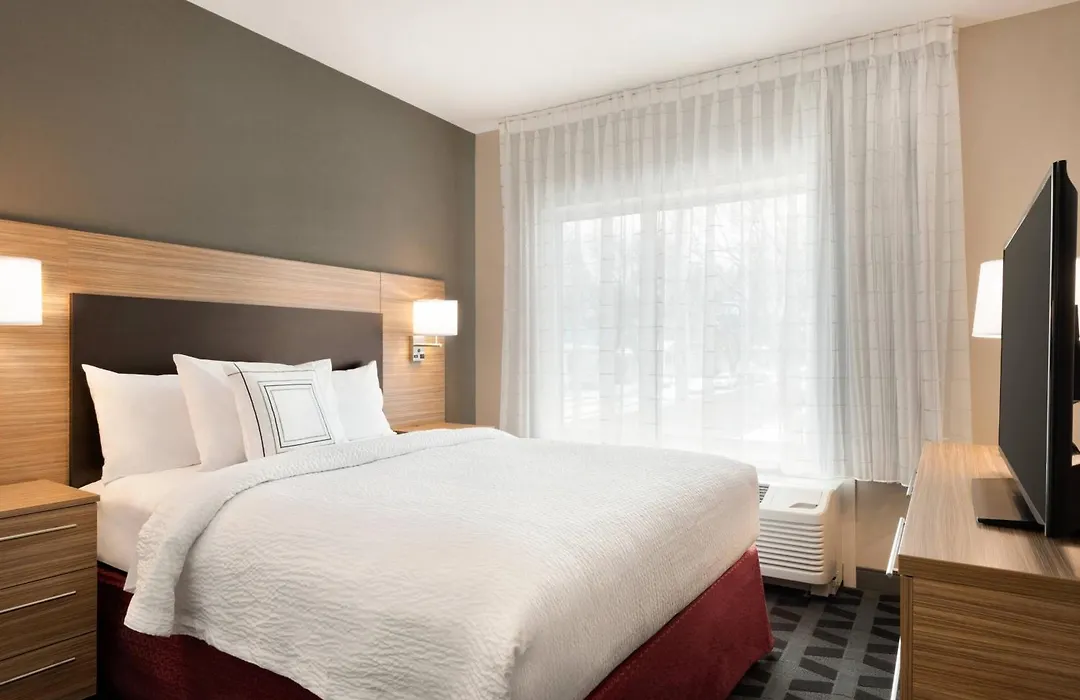 Towneplace Suites By Marriott Dubuque Downtown-1