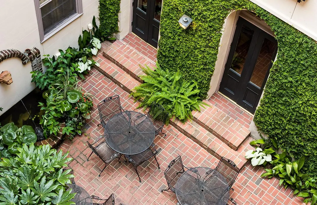 Kings Courtyard Inn-1
