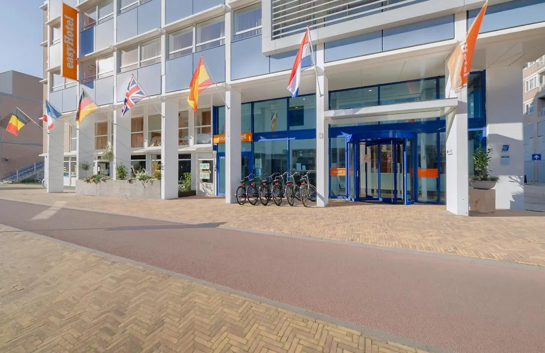 easyHotel The Hague Scheveningen Beach-1