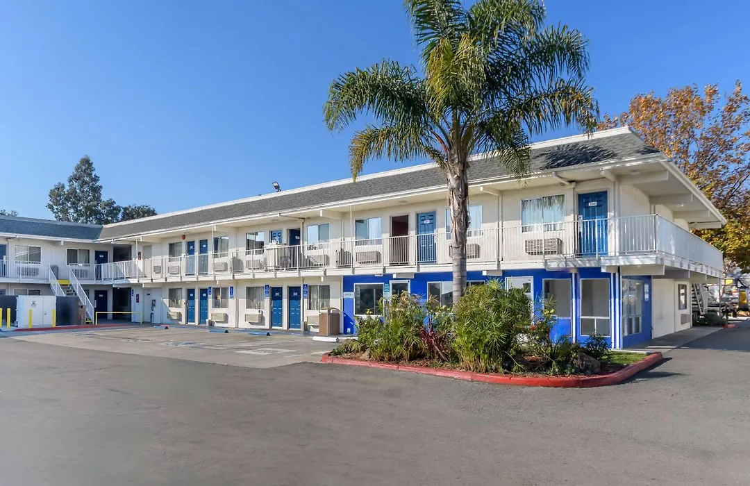 Motel 6 Hayward, Ca- Silicon Valley Gateway-1