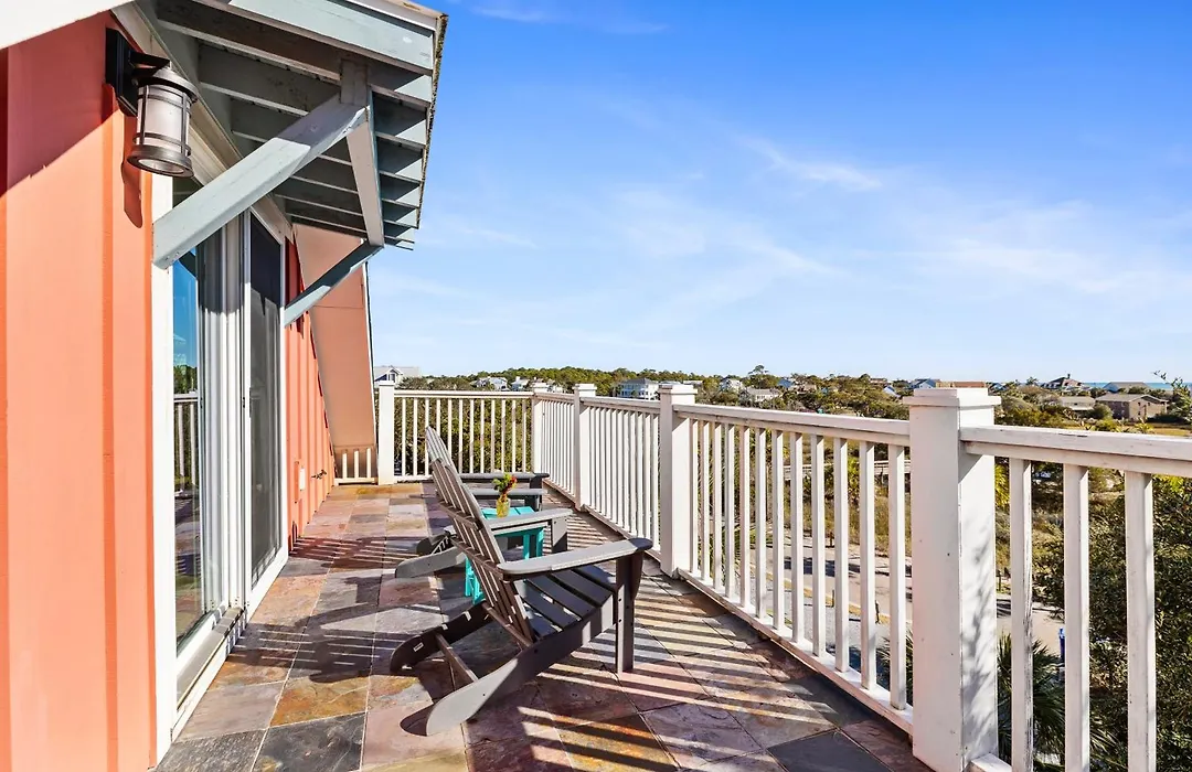 Regatta Inn - Adults Only-1