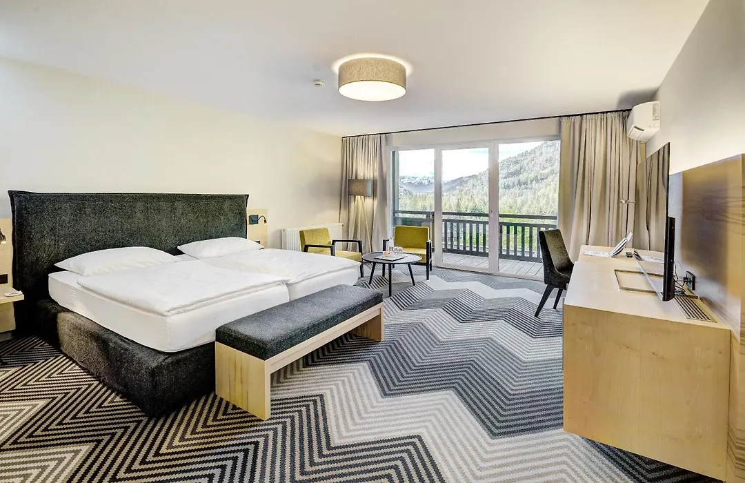 Hotel Gut Brandlhof-1