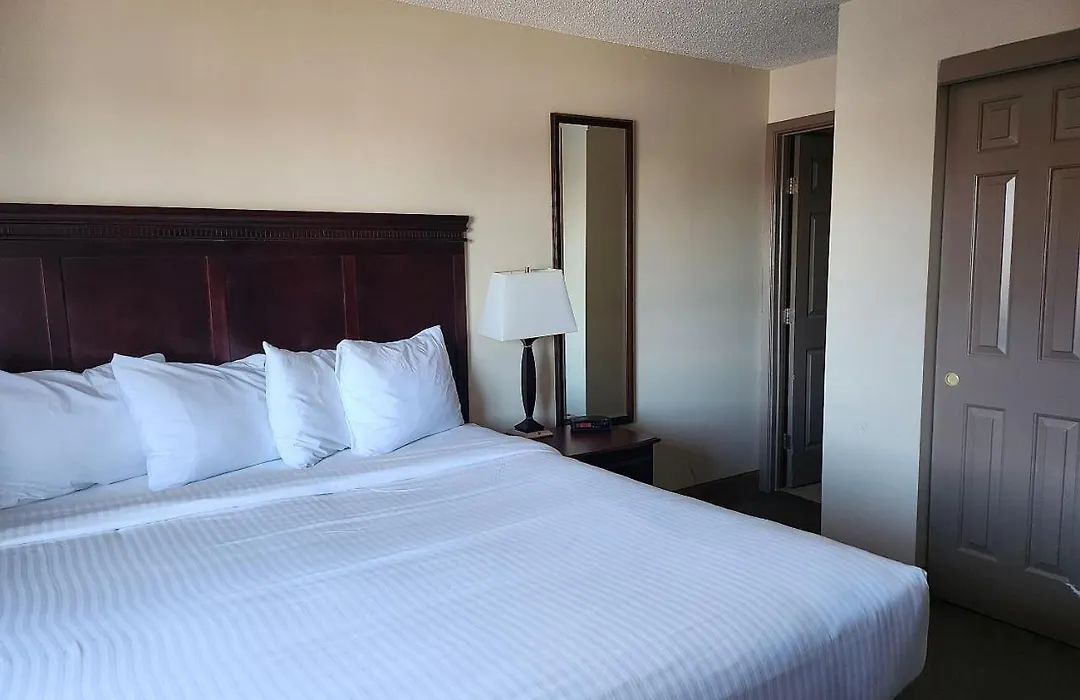 Ashley Quarters Hotel Airport-Cincinnati-1