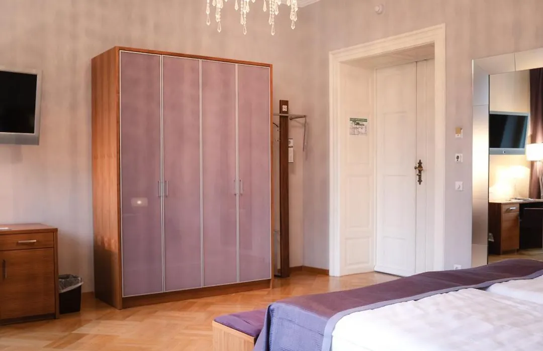 Hotel Schloss Rabenstein-1