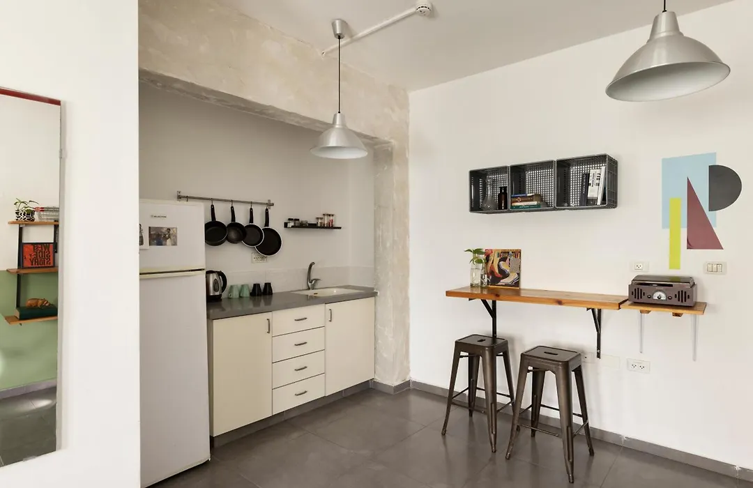 Rena'S House Smart Hotel-1