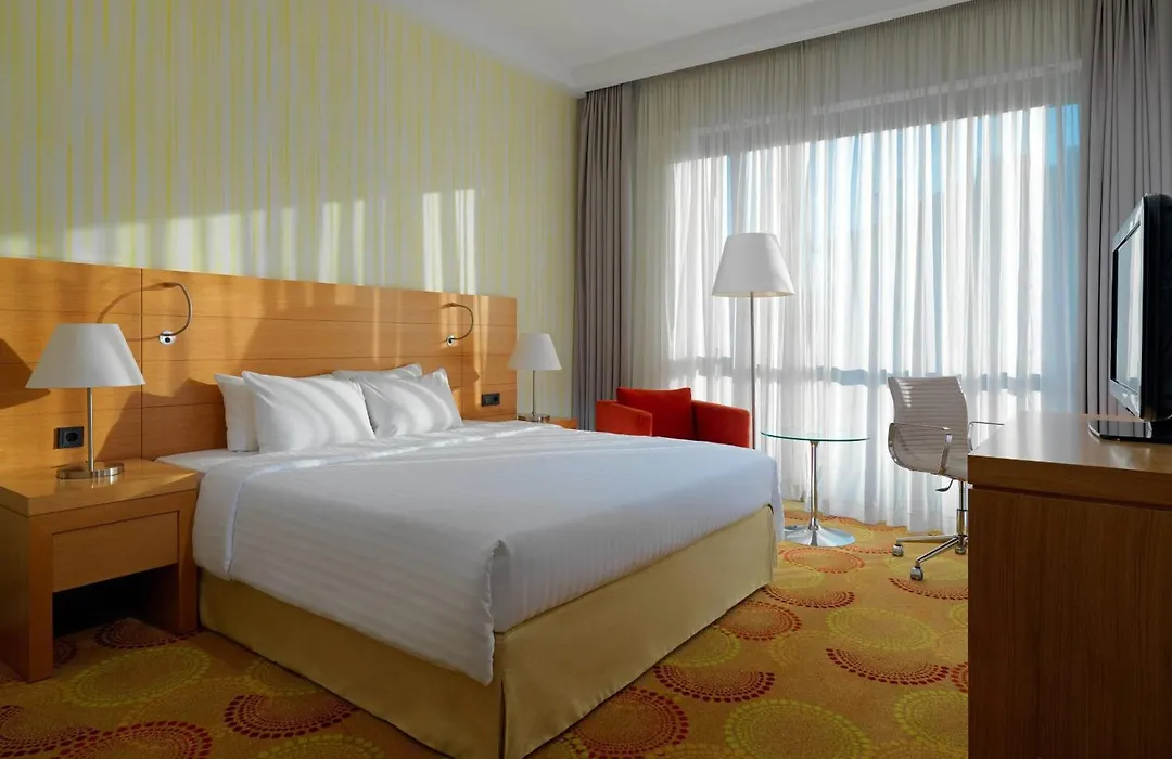 Courtyard By Marriott Budapest City Center-1