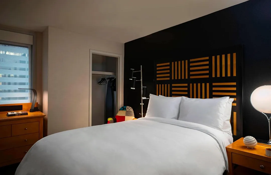 Renaissance Des Moines Savery Hotel-1