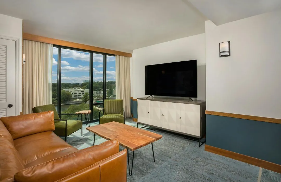 Merriweather Lakehouse Hotel, Autograph Collection-1