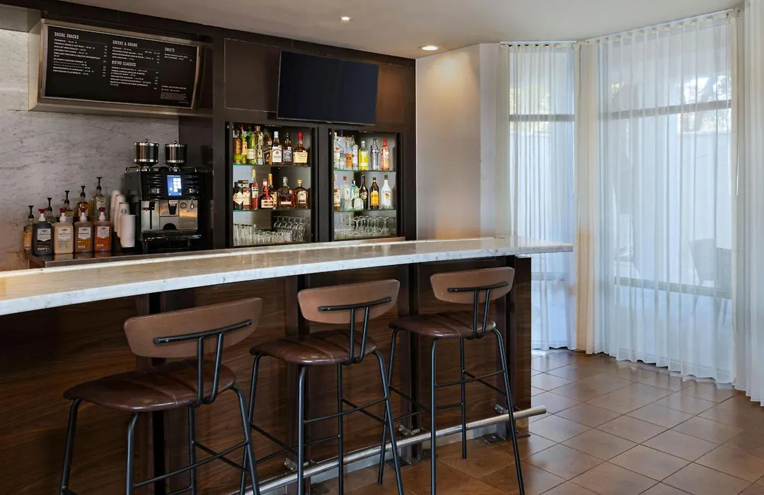 Courtyard By Marriott Laredo-1