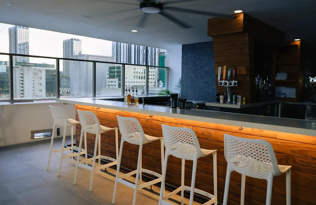 Yotelpad Miami-1