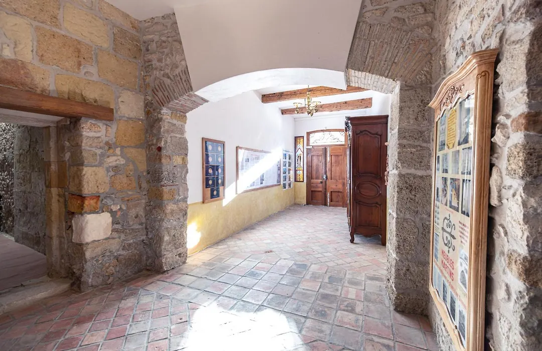 Chambre Du Puits Du Couvent-1