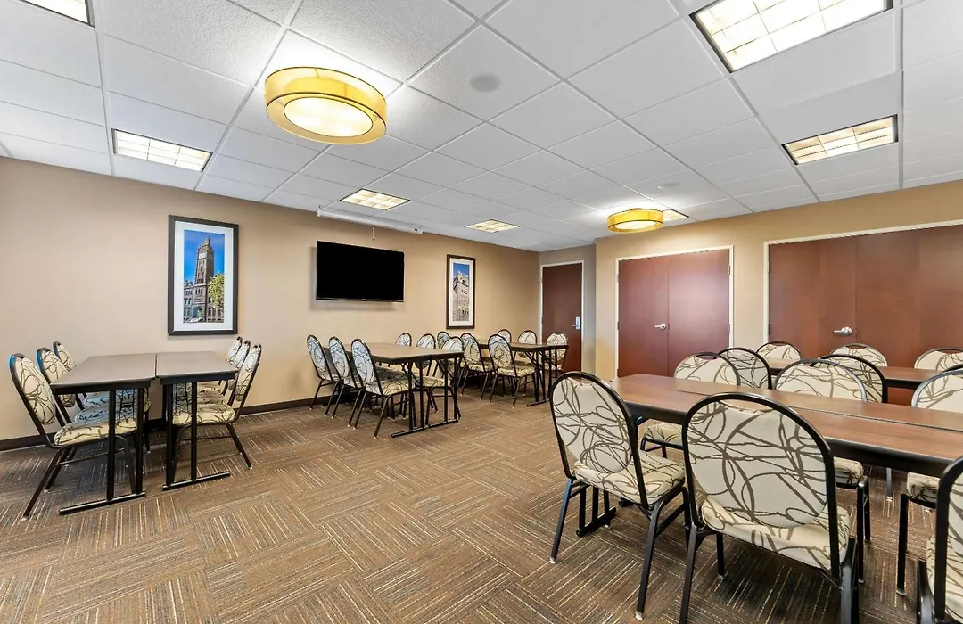 Comfort Inn & Suites Avera Southwest-1
