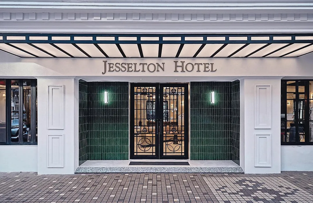 The Jesselton Hotel-1