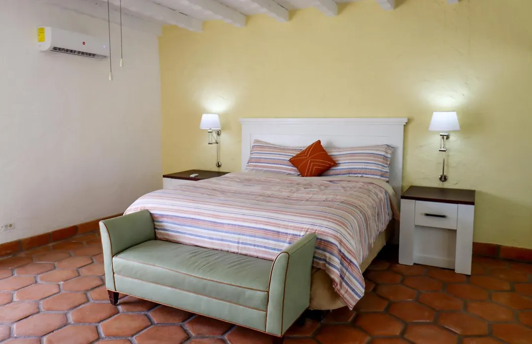 Castillos Del Mar-1