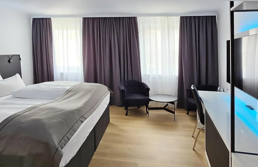 Hotel Goldene Traube-1