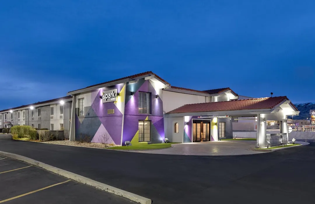Spark By Hilton Rock Springs-1