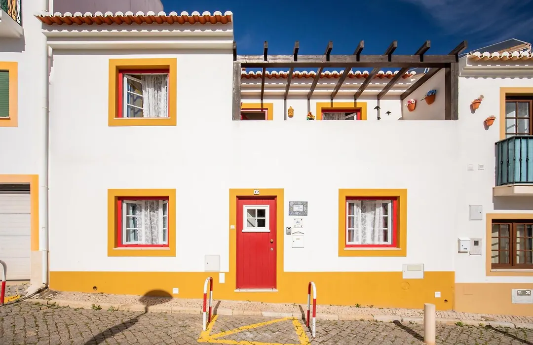 Casinha D'Avó Guesthouse-1