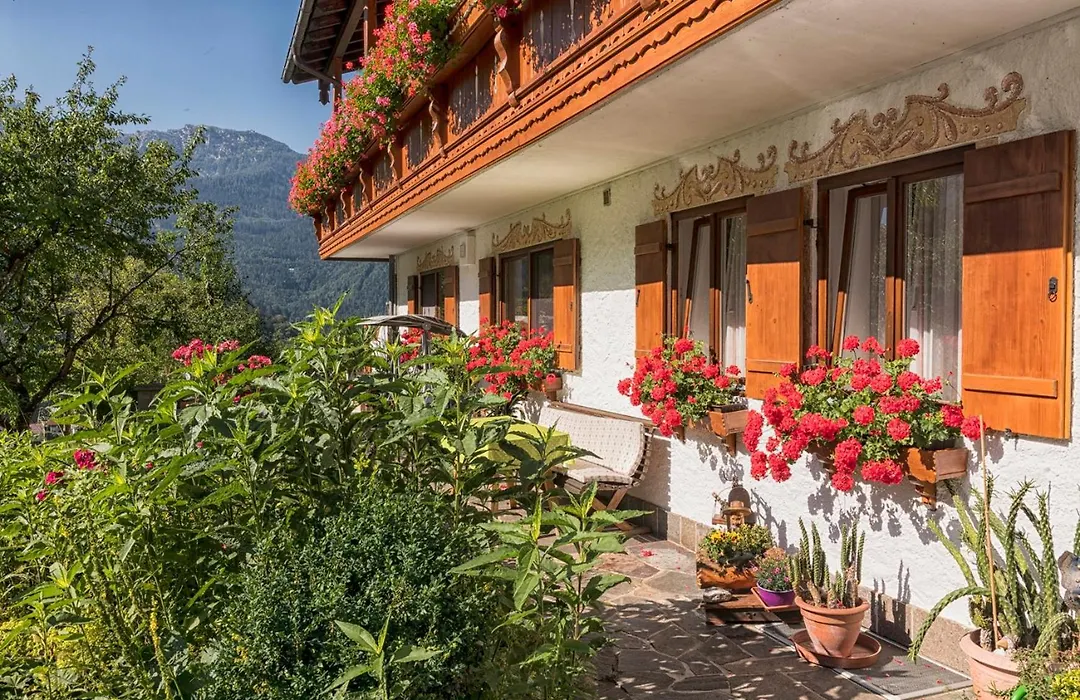 Gästehaus Sonnenbichl-1